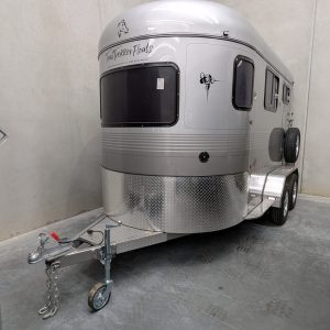 2HAL-3660 horse float