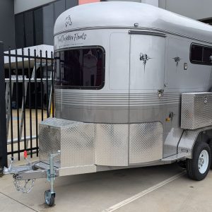 2HSL-3260 horse float